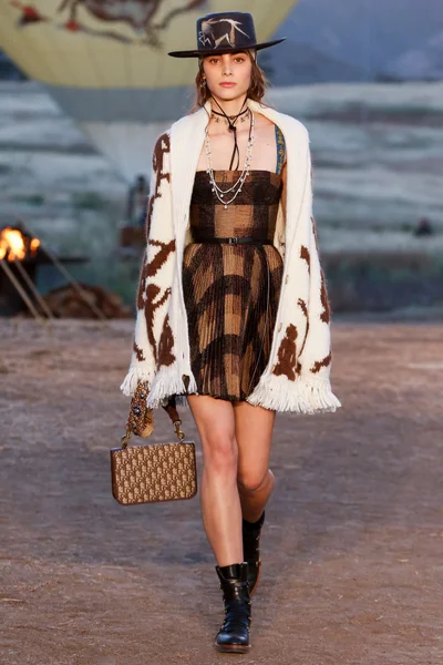 Look 6